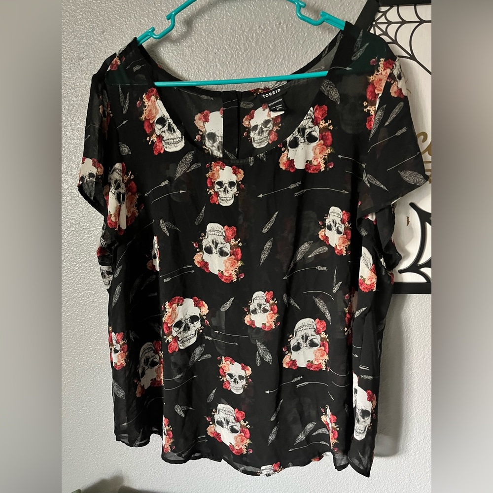 Torrid Black Floral Skull Print Blouse